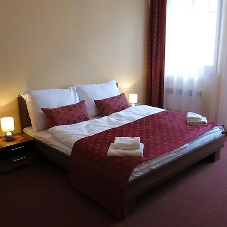 Guest house Elzet 3*