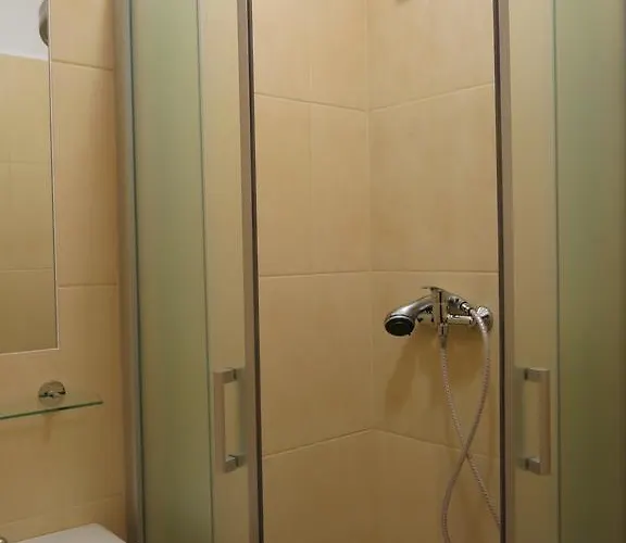 Πανσιόν Elzet 3*